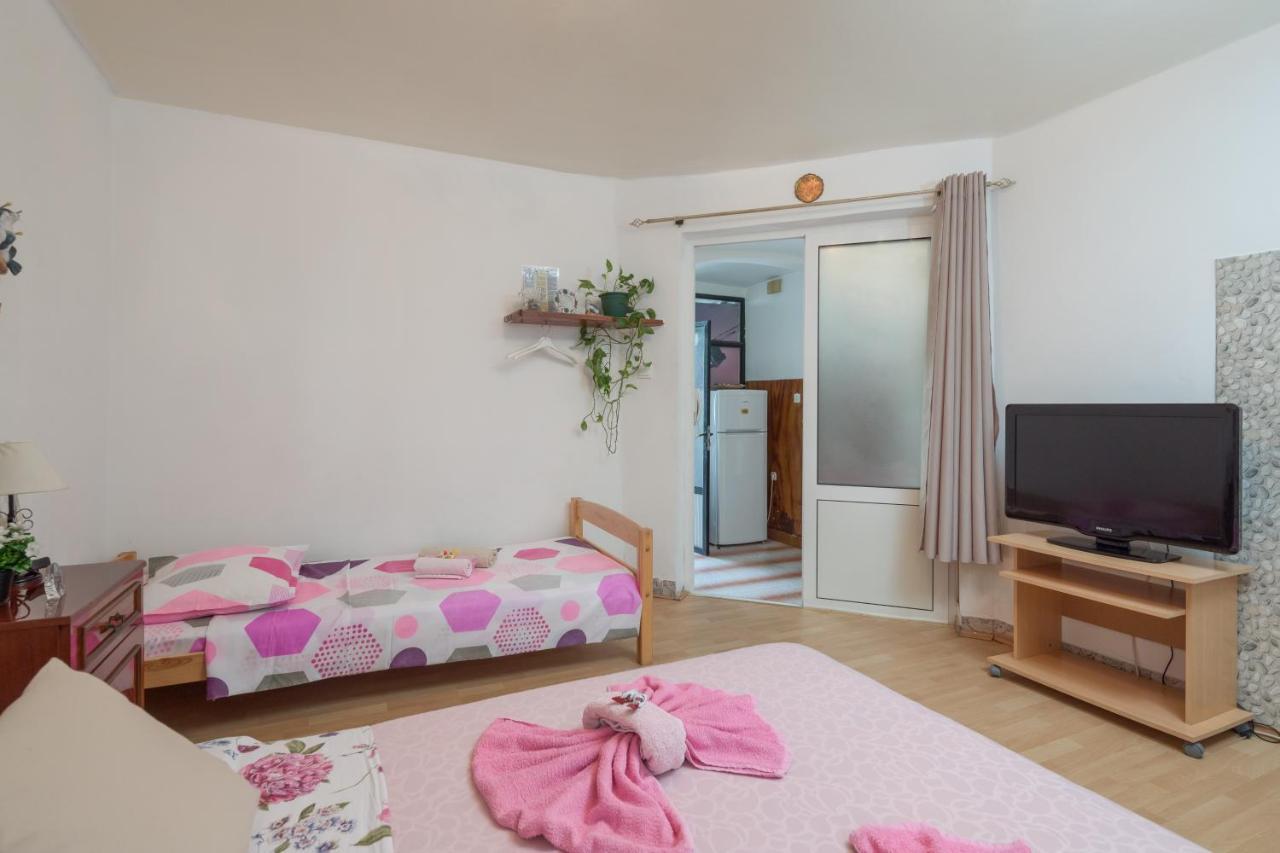 Guest House Ivona Split Exterior photo