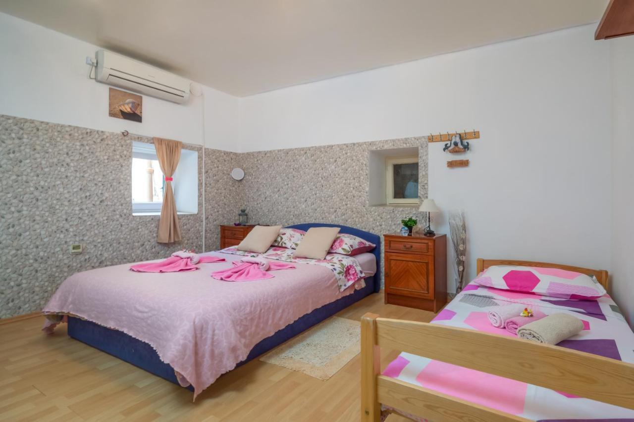Guest House Ivona Split Exterior photo